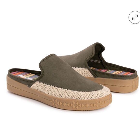 MUK LUKS Women's Street Kings Highway Clogs Sz 7 - Picture 1 of 9